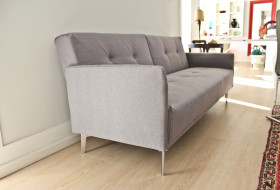 DIVANO LETTOTrasformabile in letto. Dimensioni L198xP83xH80
 450,00€